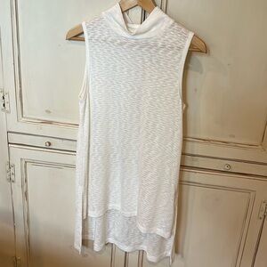 Cream tunic by Thyme & Honey, sz M